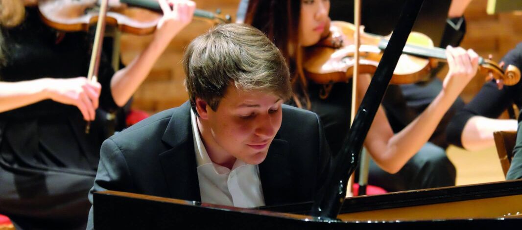 Till Hoffmann (Klavier)