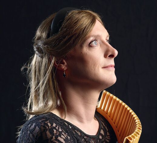 Hannah Schlubeck (Panflöte)